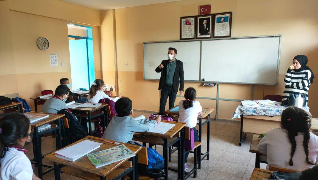 Şube Müdürümüz Sayın Aykut ÇAĞIRAN'ın Zeytinova Şehit Erdal Canbulat Ortaokulu ziyareti